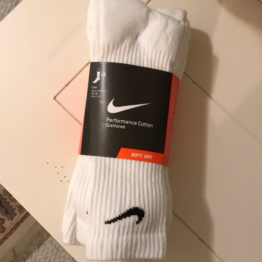 Nike men’s crew performance socks